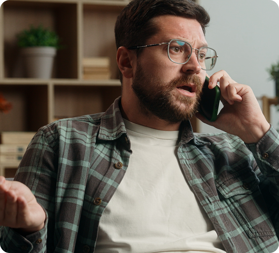 imagen hombre hablando por telefono